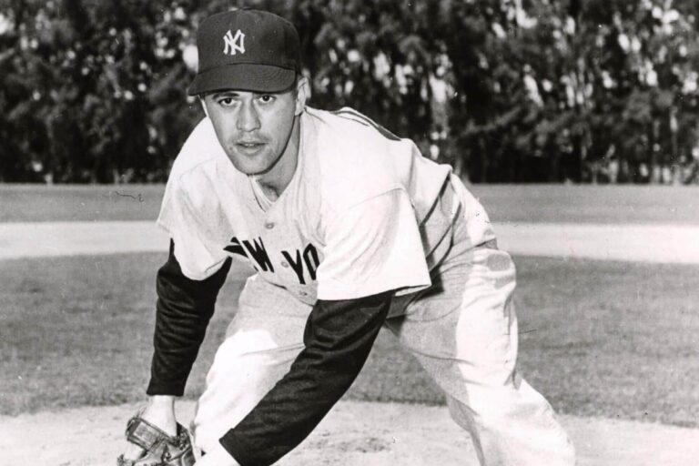 Read more about the article Oldest living ex-MLB player dies at 100