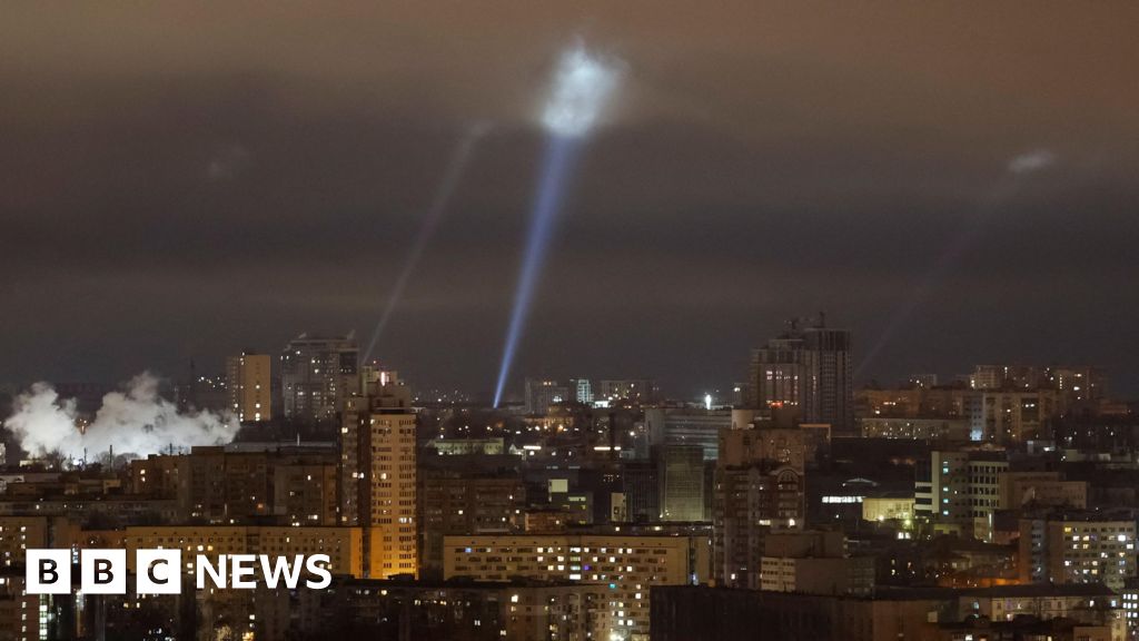 You are currently viewing Russia and Ukraine carry out attacks after Putin-Trump call