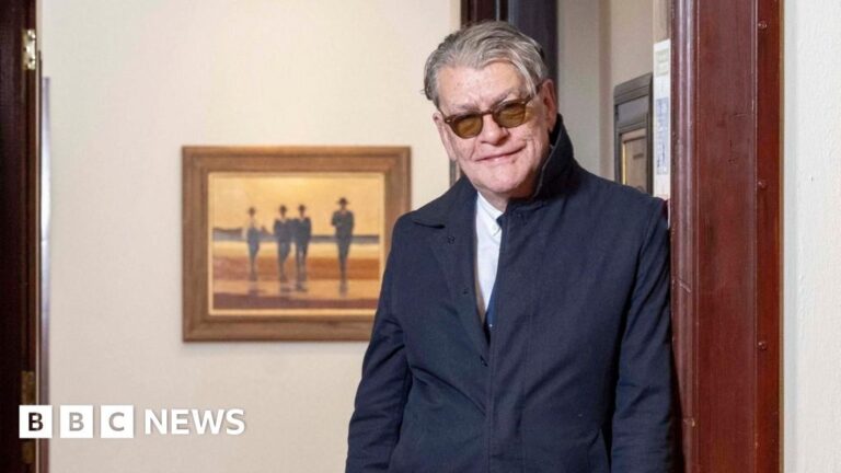 Read more about the article Scottish painter Jack Vettriano dies aged 73