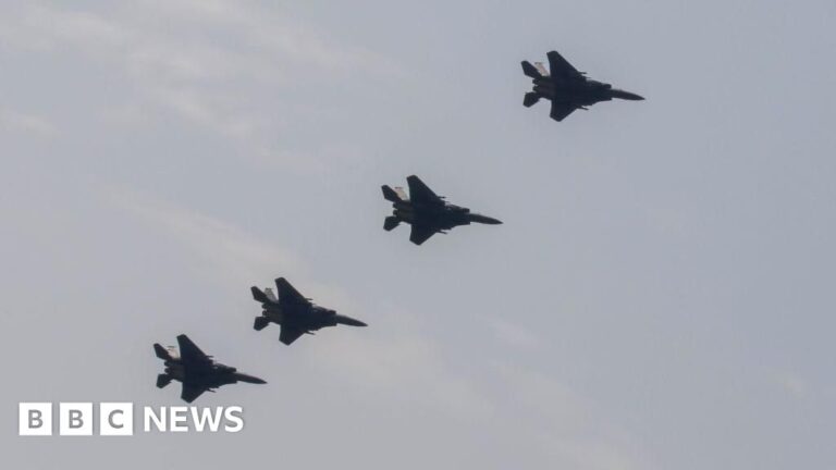 Read more about the article Seven injured after South Korea fighter jet accidentally drops bombs