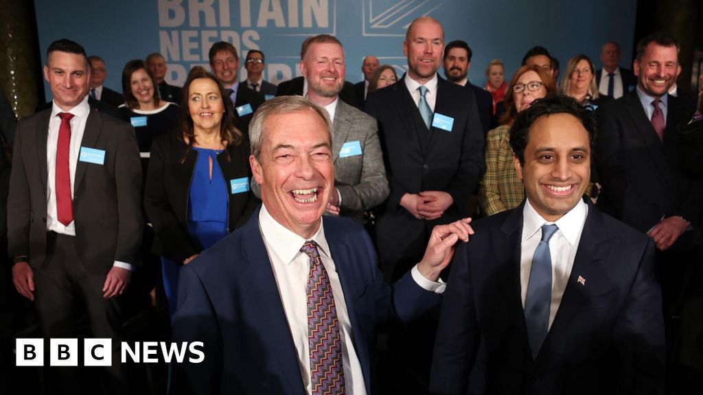 Read more about the article Twenty-nine councillors defect to Reform UK