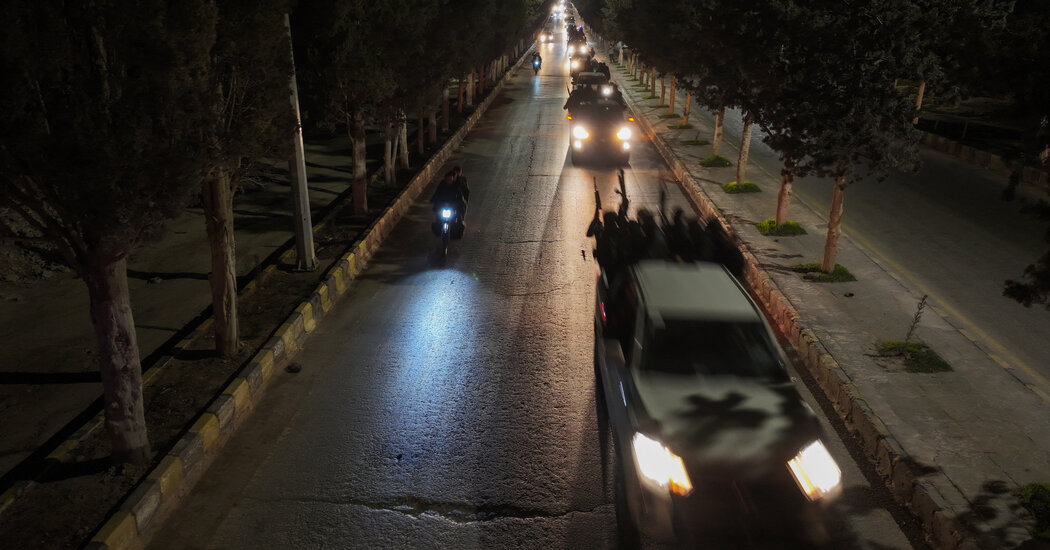 Read more about the article Violence Sweeps Coastal Syria, Sowing Chaos: ‘We Have to Get Out of Here’