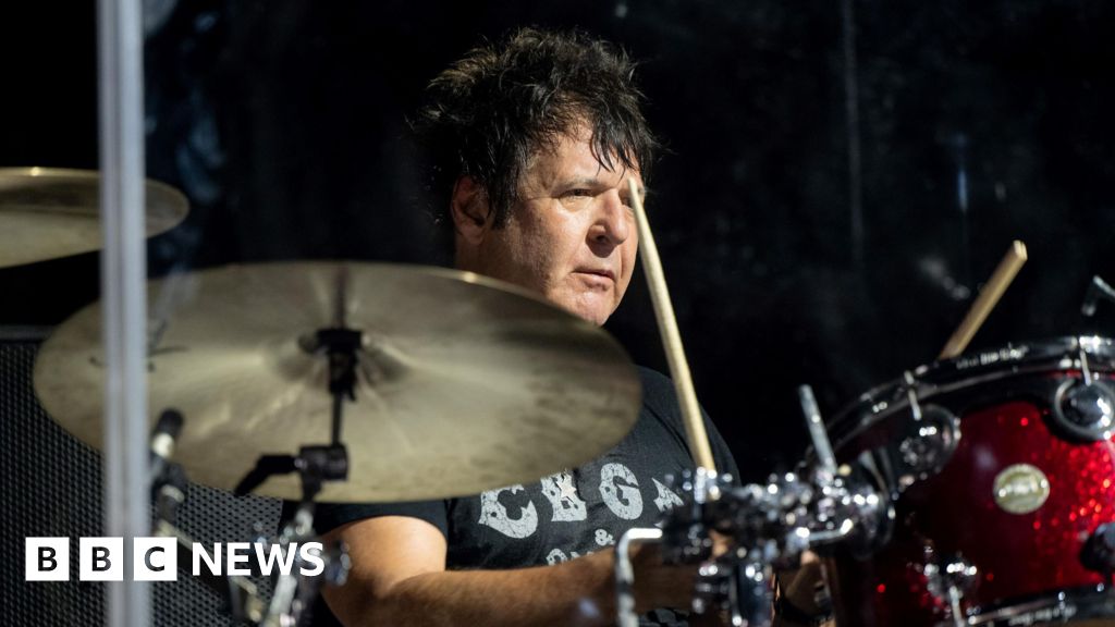 Blondie drummer Clem Burke dies, aged 70 - Stream24 News You are currently viewing Blondie drummer Clem Burke dies, aged 70