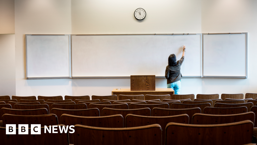 Read more about the article Cardiff Met says job cuts needed to reduce university’s costs