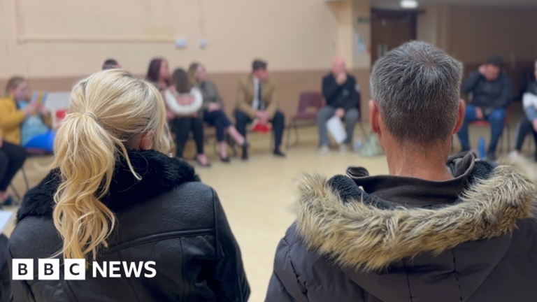 Read more about the article Isle of Sheppey parents threaten court action over school places