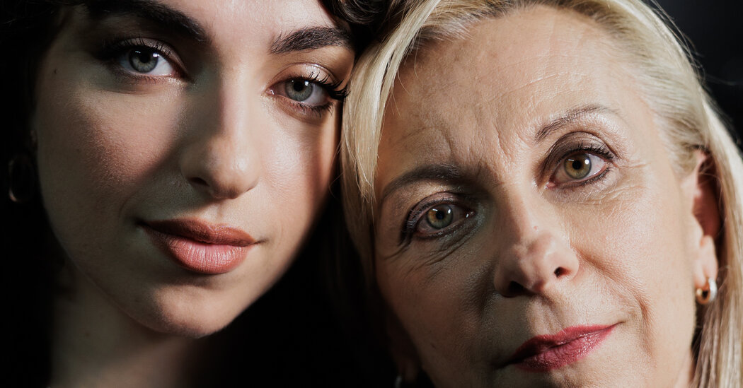 Read more about the article Natalie Dessay Stars With Her Daughter in a French ‘Gypsy’