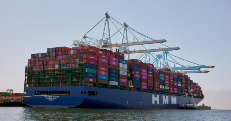 Read more about the article Trump Tariffs Live Updates: U.S. Stock Market Rally Fades as China Trade Tensions Intensify