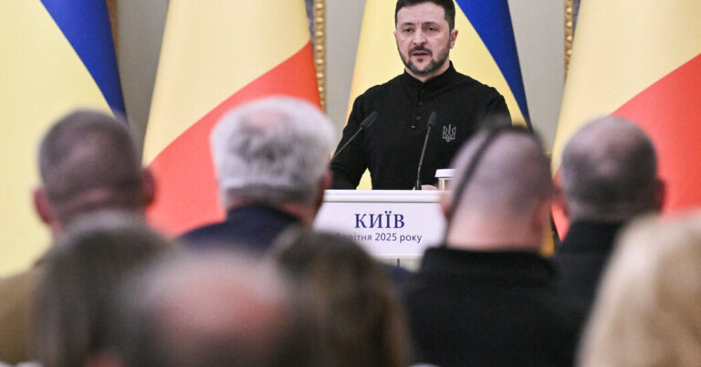 Read more about the article Two Chinese Citizens Captured in Ukraine While Fighting for Russia, Zelensky Says