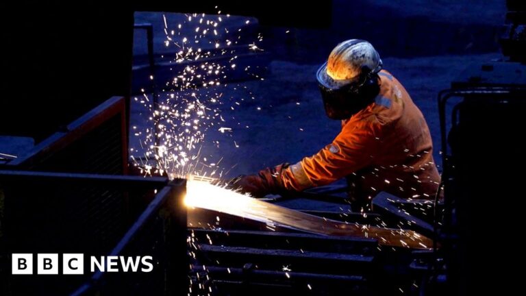 Read more about the article British Steel secures £500m contract to supply UK train tracks