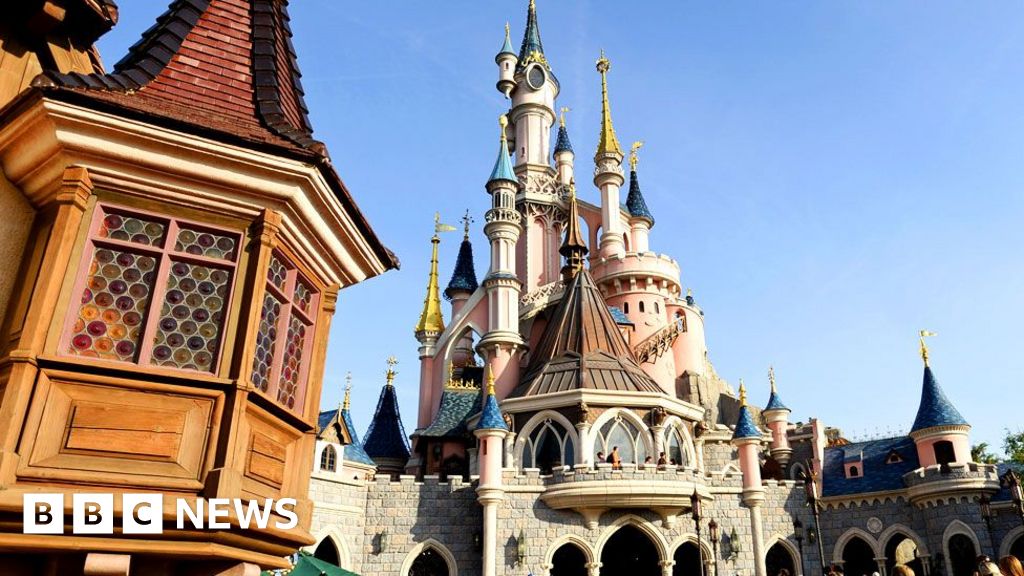 You are currently viewing British man charged with organising Disneyland Paris “mock wedding” of nine-year-old