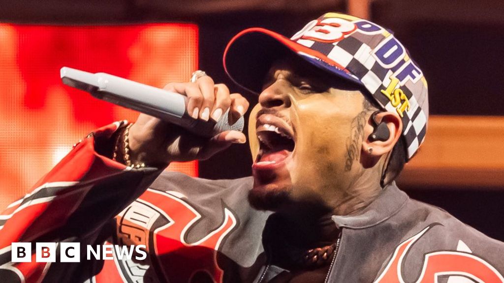 You are currently viewing Chris Brown starts UK tour in Manchester days before next court hearing