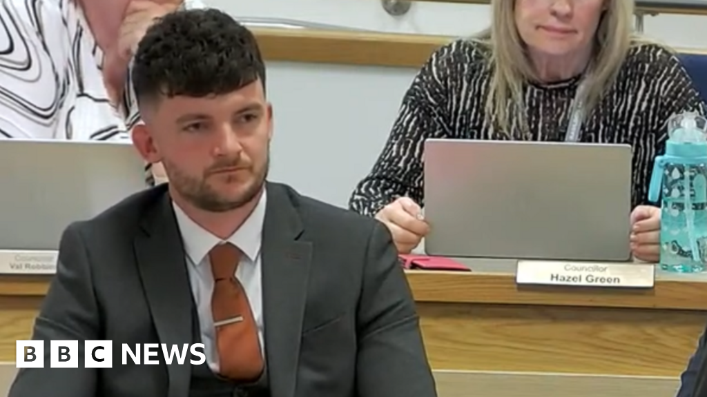 You are currently viewing Councillor loses Labour whip over ‘offensive’ social media posts