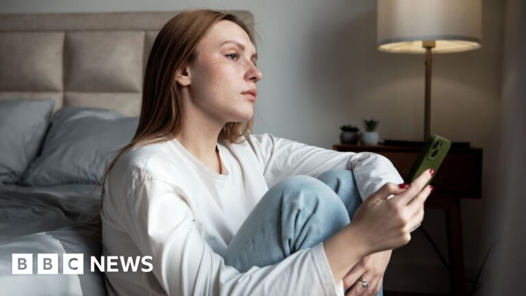 Read more about the article Dating app scam victims told ‘don’t suffer in silence’