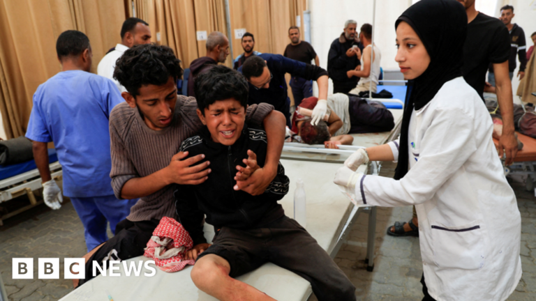Read more about the article Israeli forces kill 51 Palestinians waiting for flour at Gaza aid site, witnesses and rescuers say