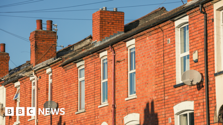 Read more about the article Labour to shift council funding towards poorer areas