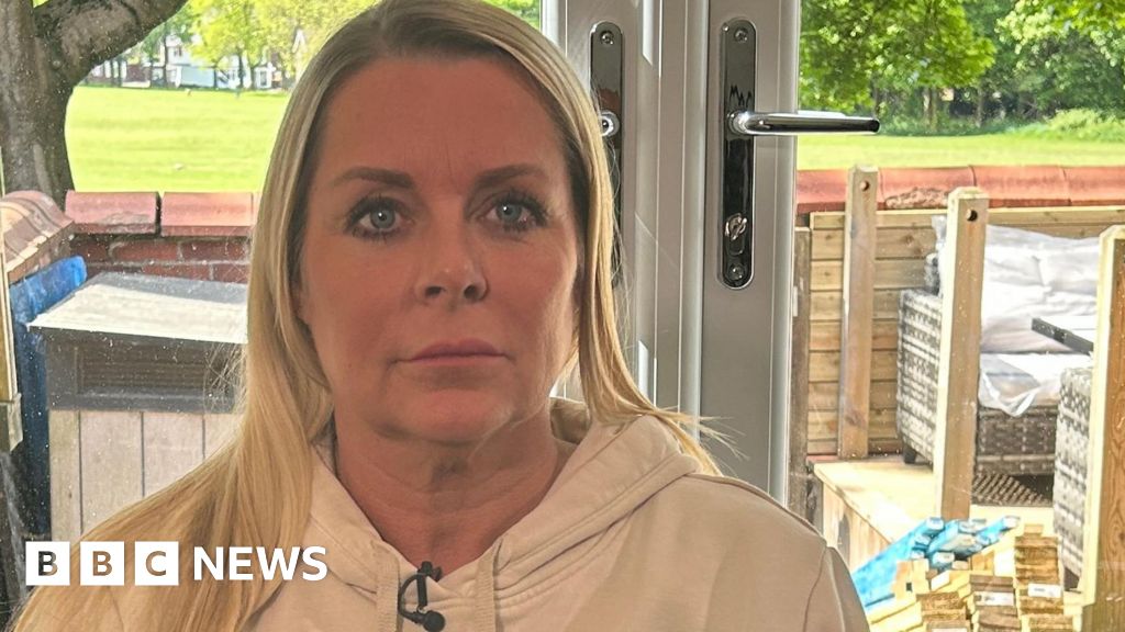 You are currently viewing ‘Oasis ticket scammer’ customers hit out at Action Fraud response