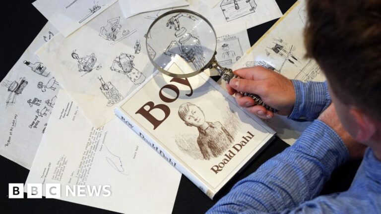 Read more about the article Roald Dahl original sketches for memoir to be auctioned