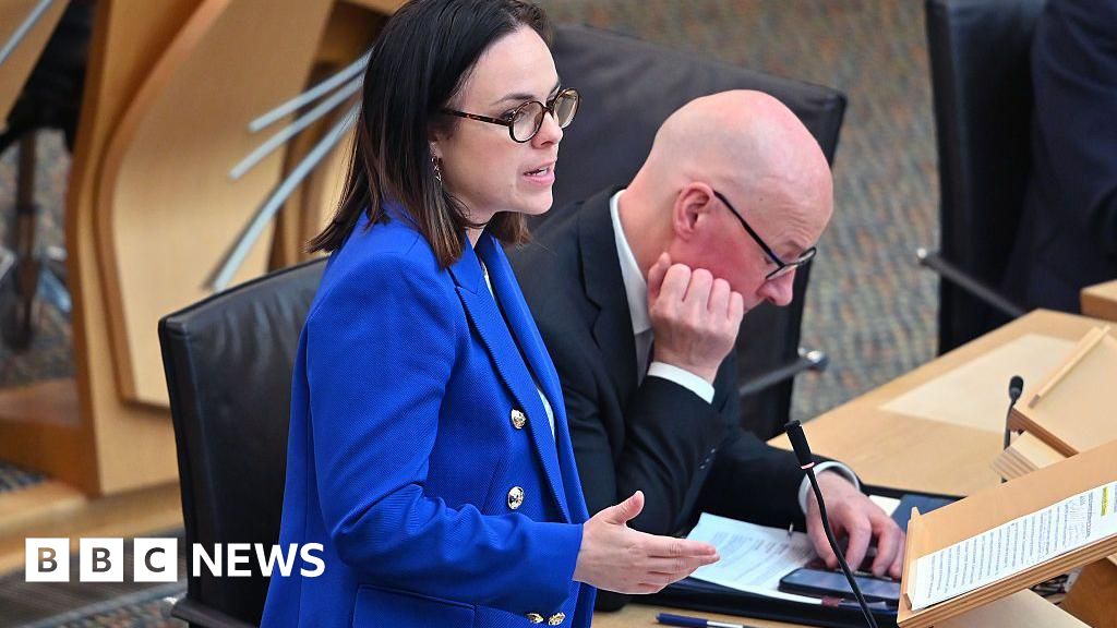 Read more about the article Scottish government to remove WhatsApp from phones