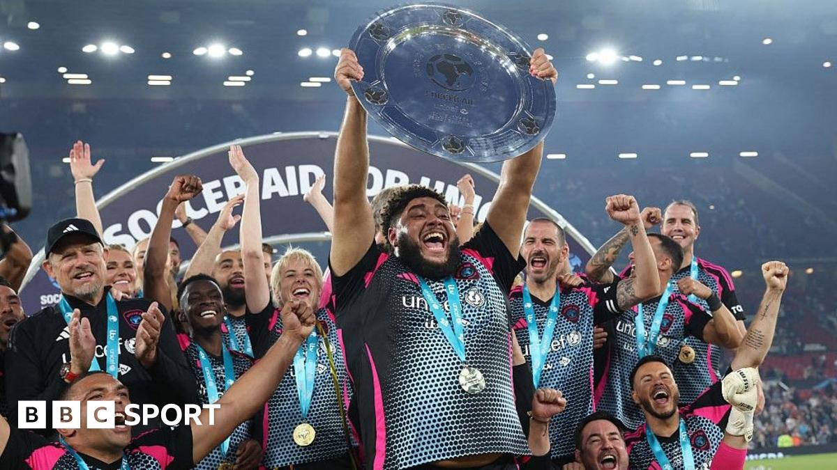 Read more about the article Soccer Aid: Big Zuu and Carlos Tevez help World XI to victory as £15m raised for Unicef
