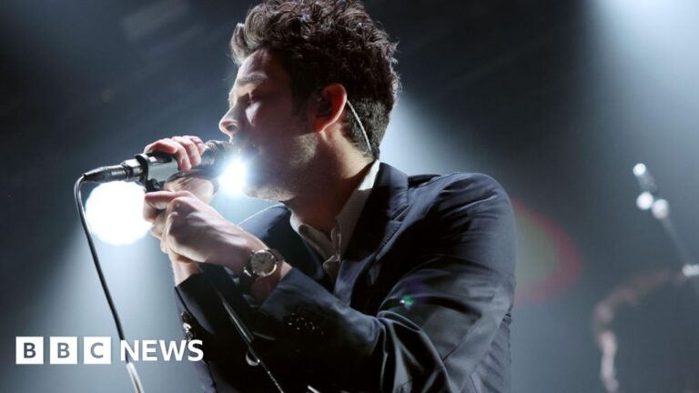 Read more about the article The 1975, Alanis Morissette and more to star on first day of music