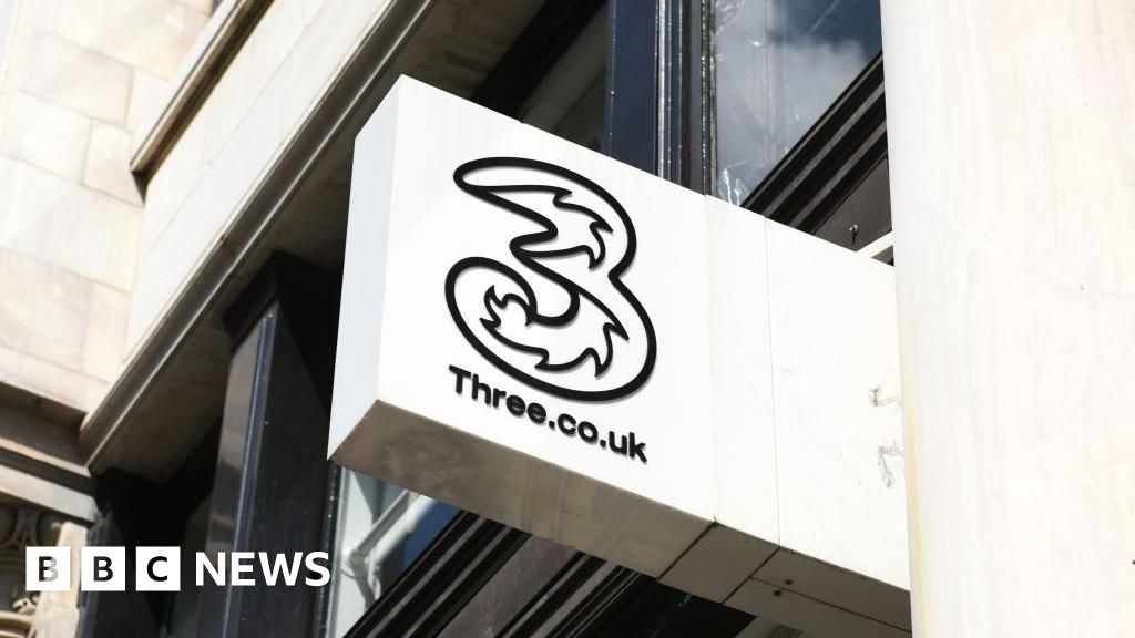 Read more about the article Three network phone calls down but data still working