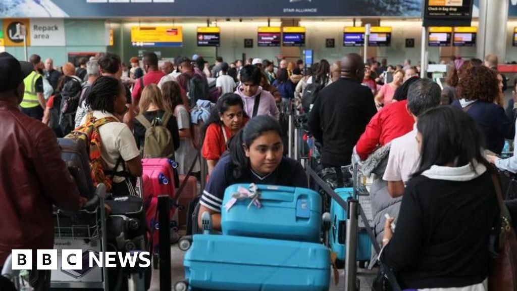 Read more about the article Airlines demand answers after Air Traffic Control failure