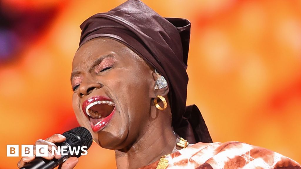 Angélique Kidjo first black African to get Hollywood Walk of Fame star - Stream24 News You are currently viewing Angélique Kidjo first black African to get Hollywood Walk of Fame star
