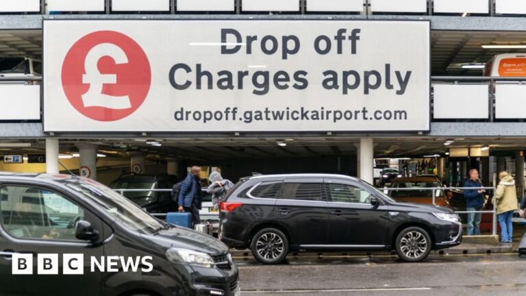 Read more about the article Busiest UK airports raise kiss-and-fly fees