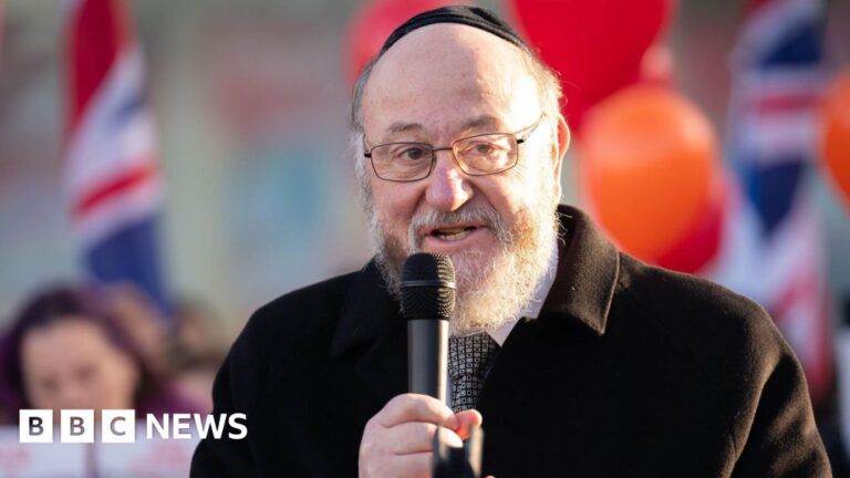 Read more about the article Chief Rabbi says ‘vile Jew-hatred at Glastonbury’ a ‘national shame’