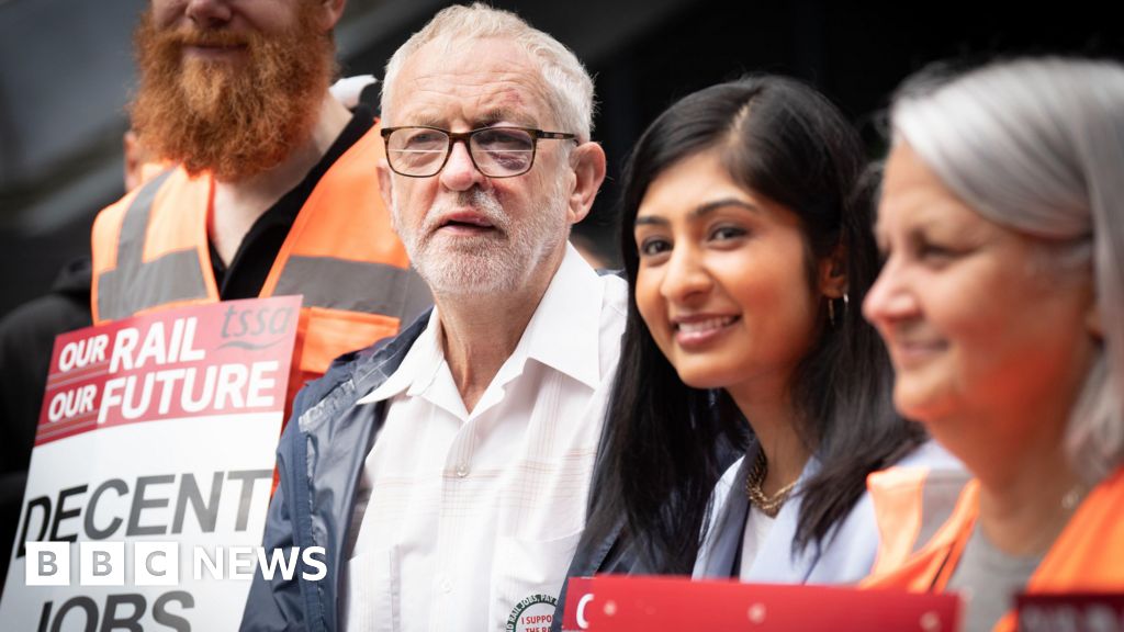 You are currently viewing Discussions ongoing about new party, says Jeremy Corbyn