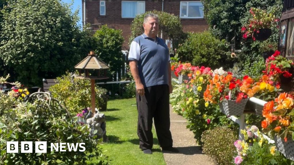 Read more about the article Ferryhill town councillor resigns after wife barred from flower show