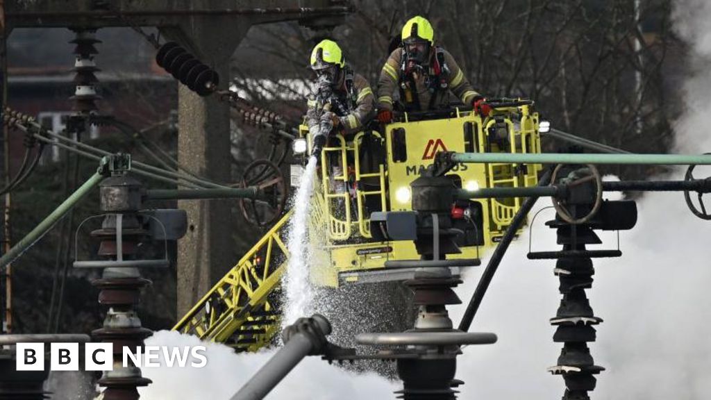 You are currently viewing Five takeaways from report into fire that shut Heathrow down