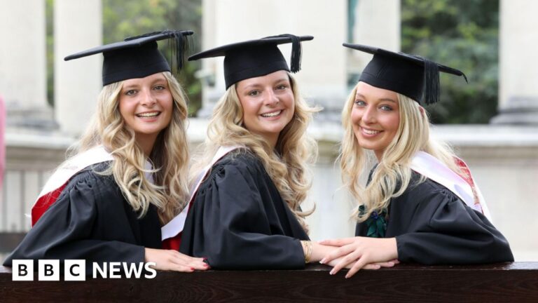 Read more about the article Gloucestershire triplets’ bond nurtured after graduating together