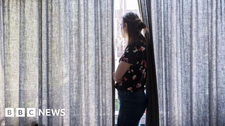 Read more about the article Government spends £53m on domestic violence programme