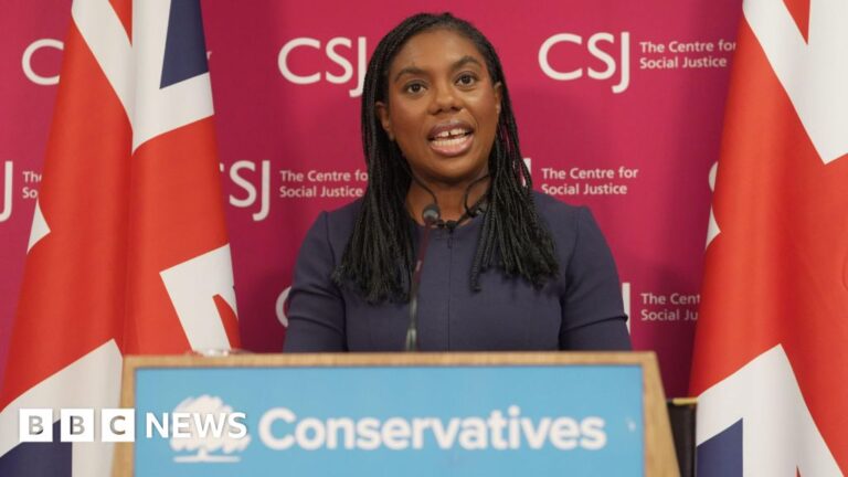 Read more about the article It’s too easy to claim benefits in UK