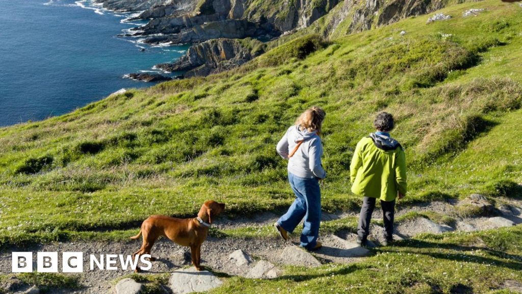 Just 7,000 steps a day cuts risk of health issues