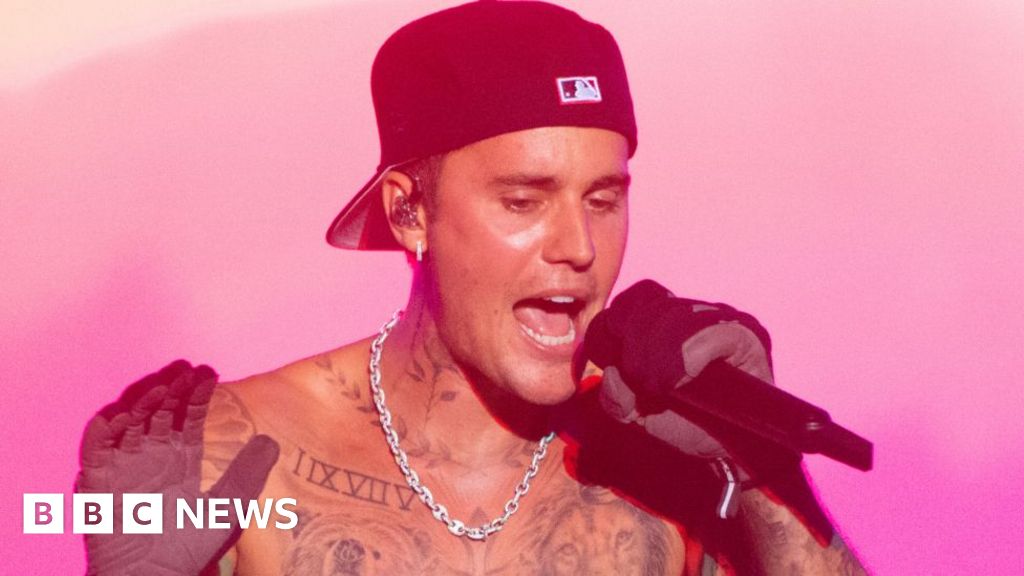 Read more about the article Justin Bieber’s surprise album gets lukewarm reviews