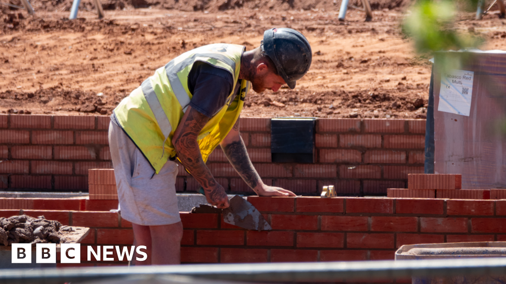 Read more about the article Labour plans further Right to Buy restrictions in England