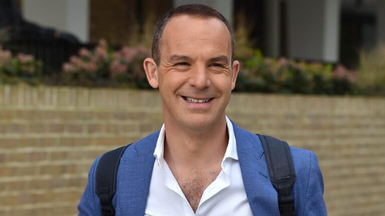 Read more about the article Martin Lewis' trick for haggling with a call centre