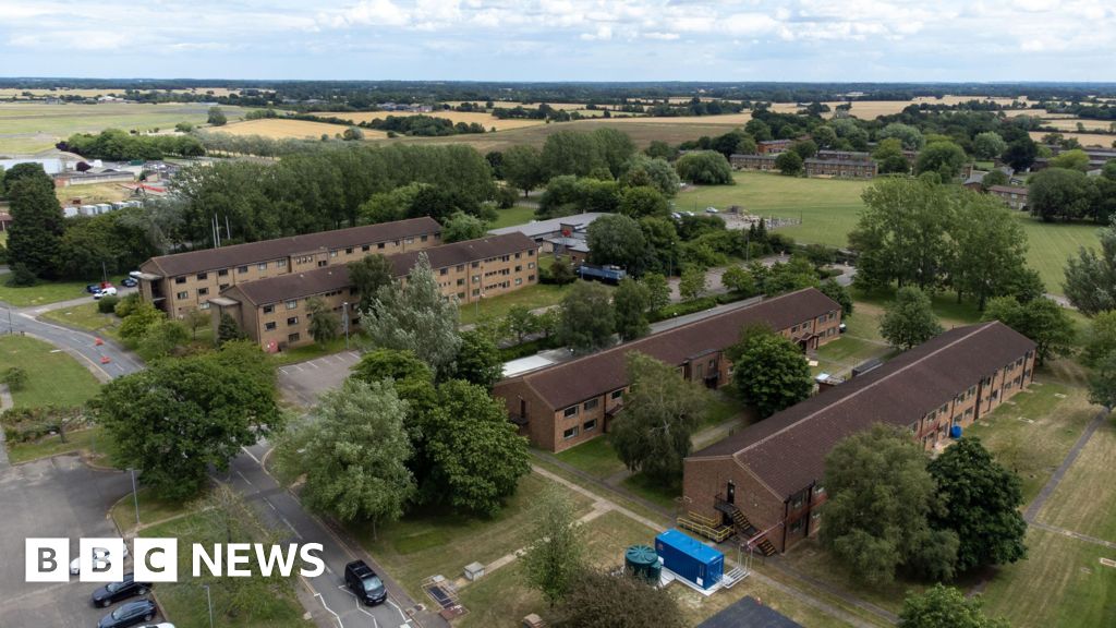 Read more about the article More migrant arrivals expected at Wethersfield RAF station