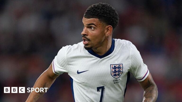 Read more about the article Morgan Gibbs-White: Tottenham in talks to sign Nottingham Forest midfielder