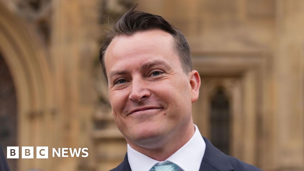Reform MP James McMurdock loses whip over business allegations, party says - Stream24 News You are currently viewing Reform MP James McMurdock loses whip over business allegations, party says