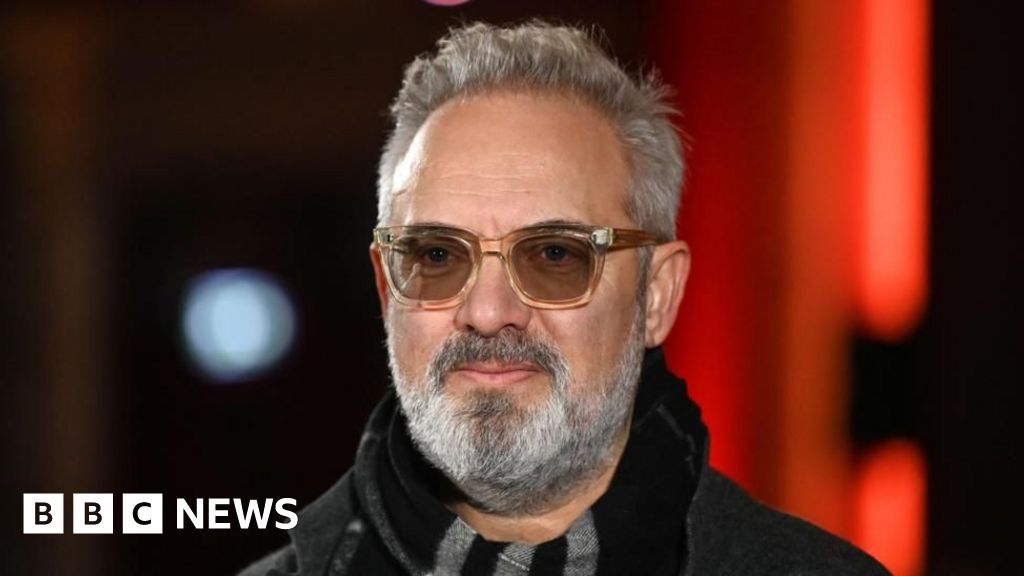 Read more about the article Sam Mendes helps open Chichester Festival Theatre creative venue