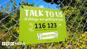 Samaritans to close more than 100 branches