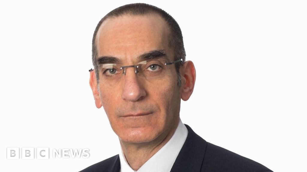 You are currently viewing Surgeon banned by private practice is working for NHS