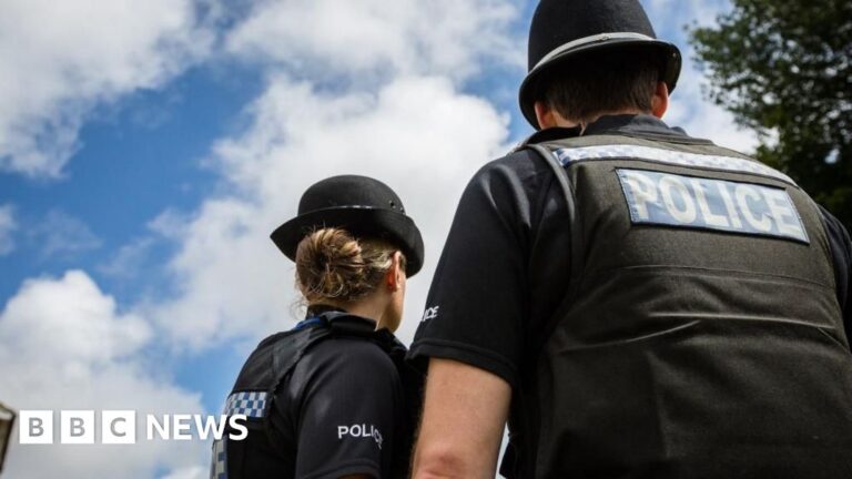 Read more about the article Sussex Police officers take second jobs to pay the bills