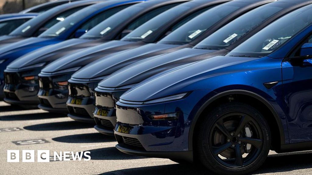 Read more about the article Tesla deliveries plummet 14% in second quarter