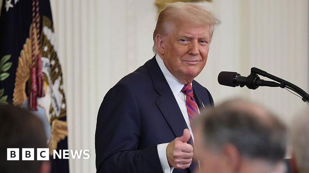 You are currently viewing Trump admin asks court to release Jeffrey Epstein grand jury docs