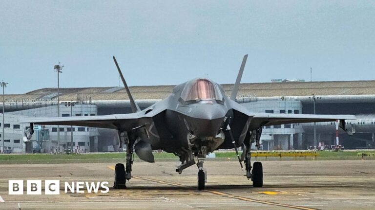 Read more about the article UK fighter jet stuck in India for five weeks leaves for Australia
