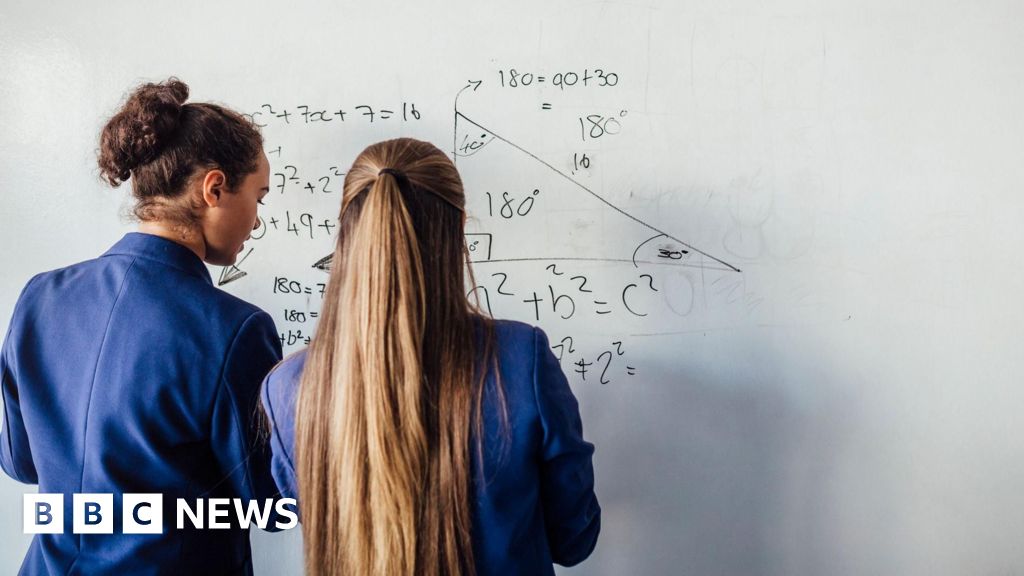 You are currently viewing Why was VAT added to private school fees and what difference has it made?